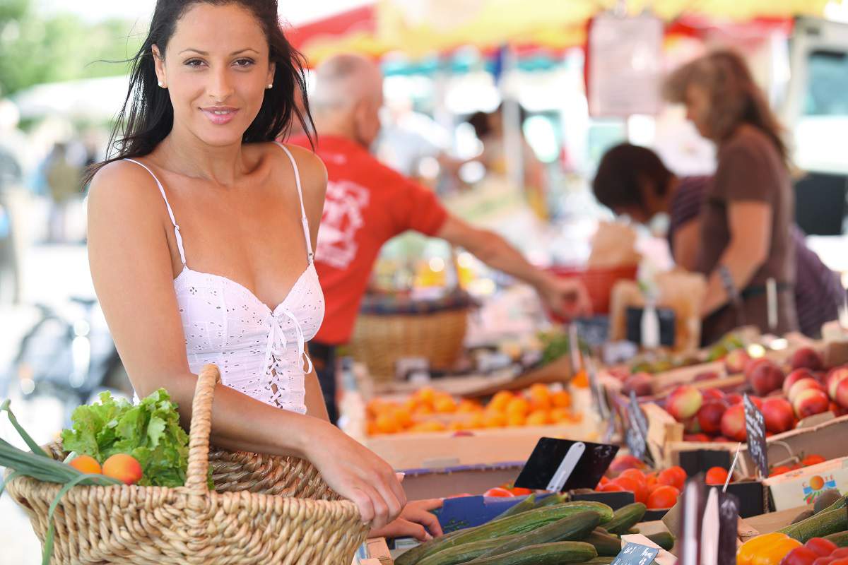 farmers market