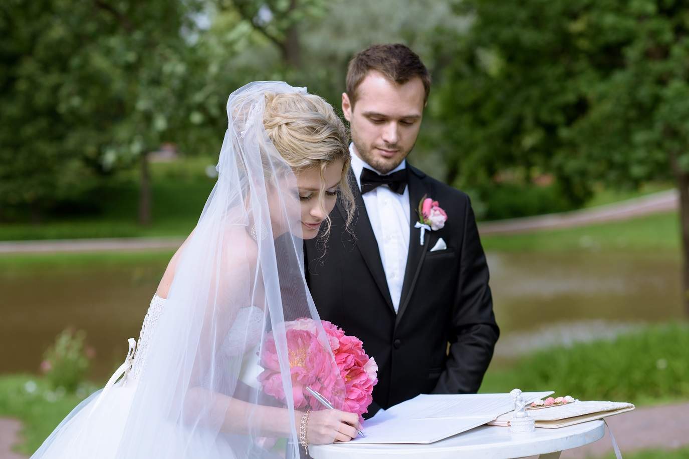 Taxpayers should include tax plans in their wedding plans